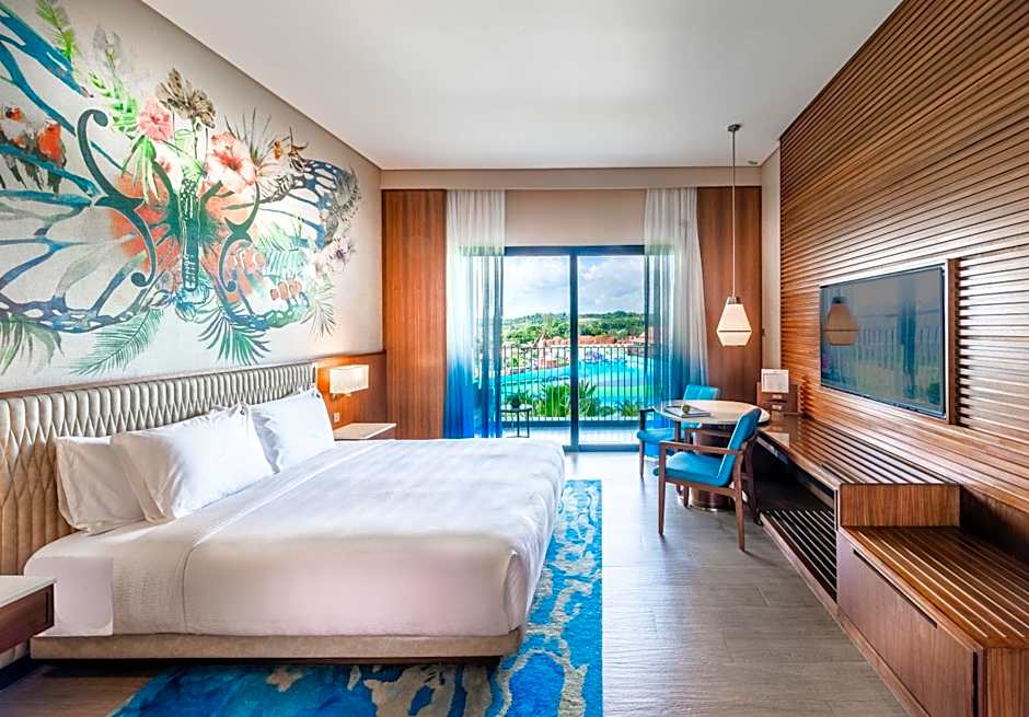 Photo 1 of 8 of Deluxe Gold 1 King Bed