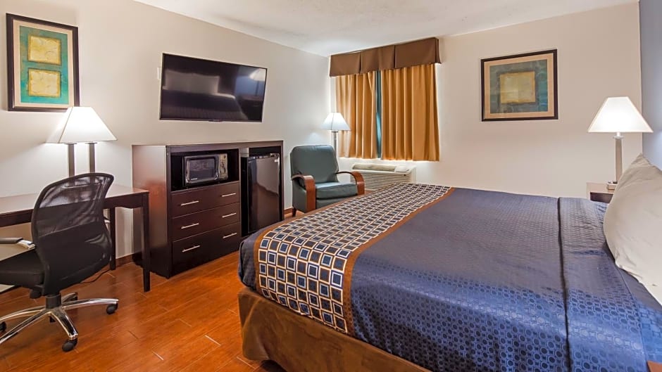 SureStay Plus Hotel by Best Western Lubbock Medical Center