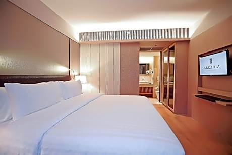 One Bedroom Premiere Suite with Pool view