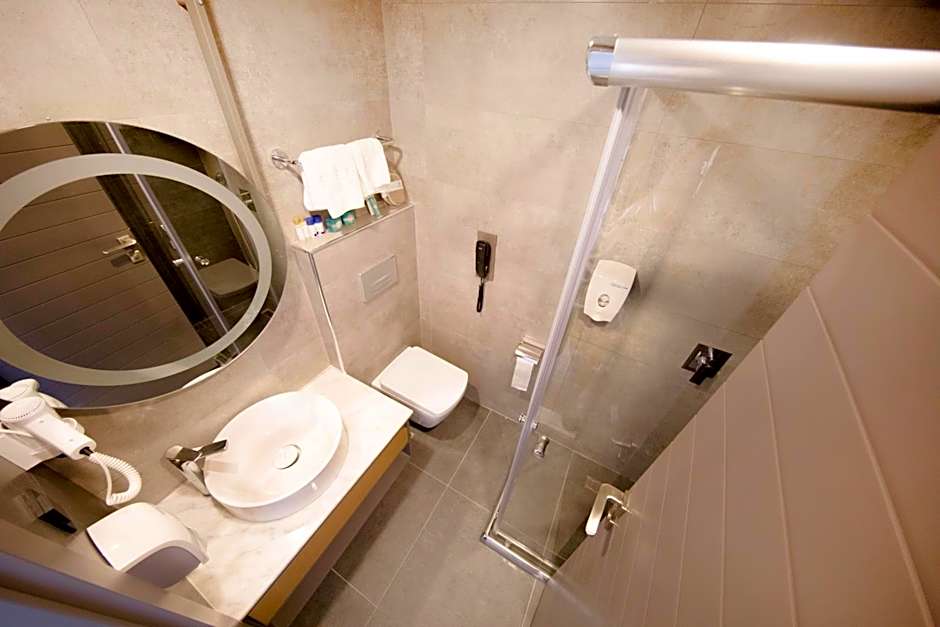 Laren Sea Side Hotel Spa