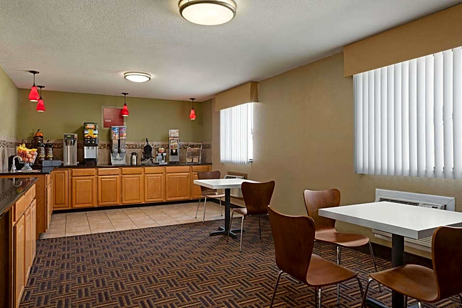 Super 8 by Wyndham Sikeston/Miner Area