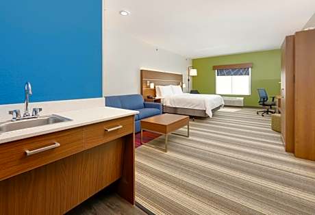 One-Bedroom Suite with Hearing Accessible Tub - Non-Smoking