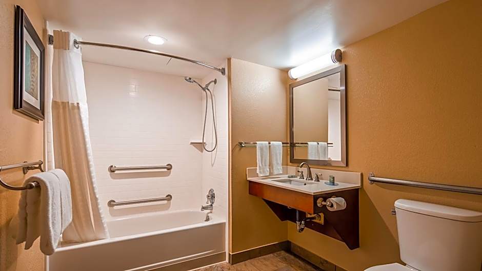 Best Western Warren Hotel