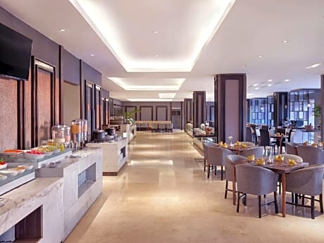 Grand Mercure Solo Baru