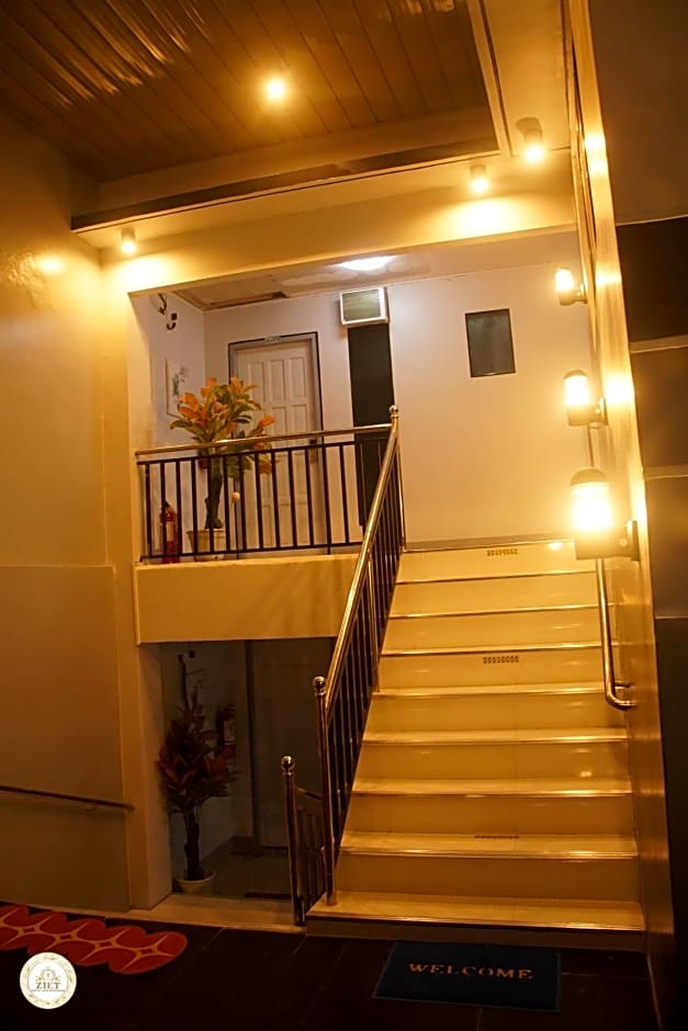 Ziet Hotel