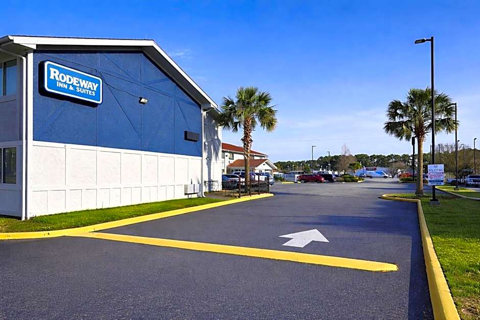 Rodeway Inn & Suites Jacksonville near Camp Lejeune