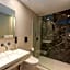 Melpo Antia Hotel & Suites