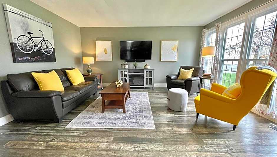 Picton Retreat Downtown - Serene, Stylish & Great Amenities
