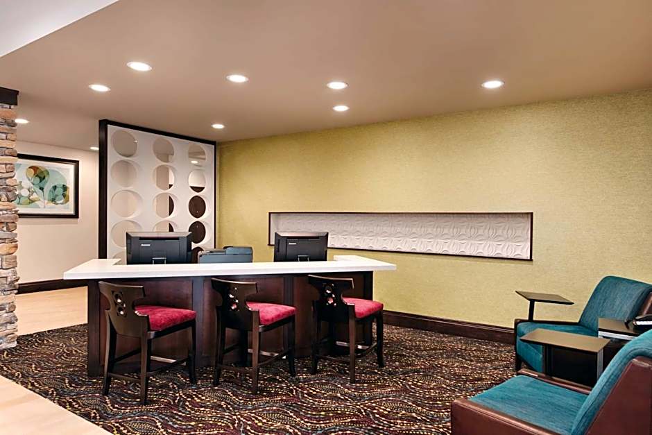 Homewood Suites By Hilton Mobile I-65/Airport Blvd