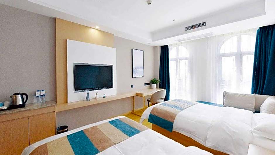 VX Wuxi Jiangyin High-tech Zone Panlongshan Park Hotel