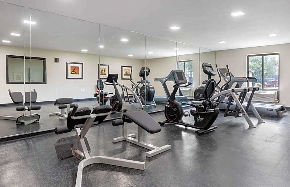 Extended Stay America Suites - Arlington - Six Flags