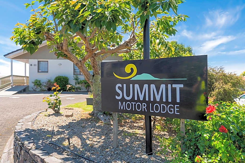 Summit Motor Lodge