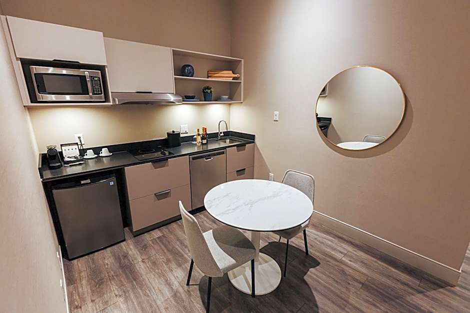 Hotel Royal William, an Ascend Collection Hotel