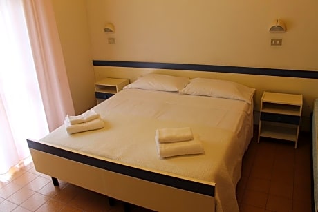Economy 1 Double Bed or 2 Beds