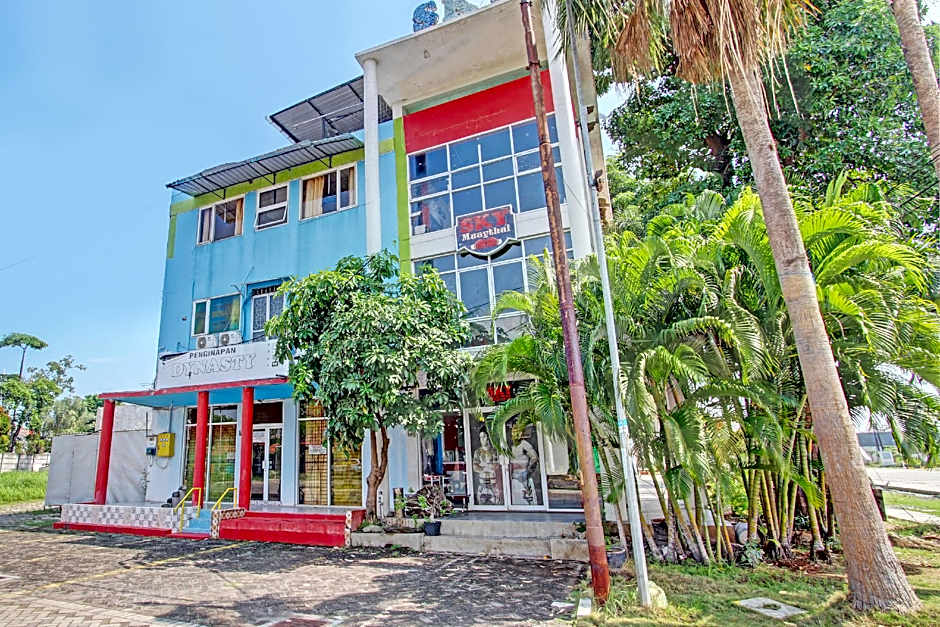 Capital O 93361 Dynasty Inn Syariah