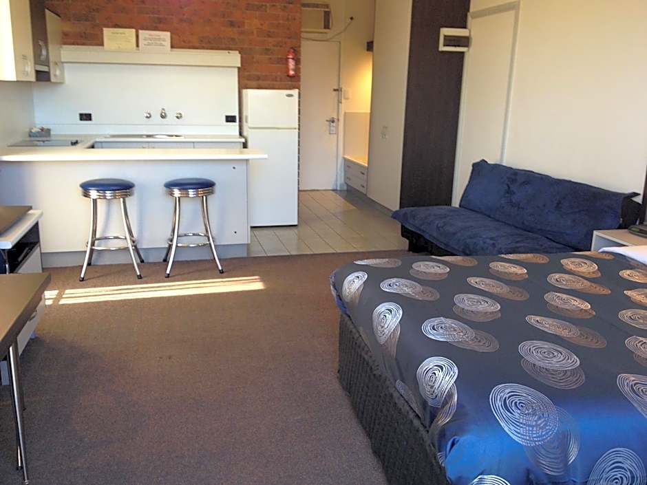 The Central Hotel Motel Lakes Entrance