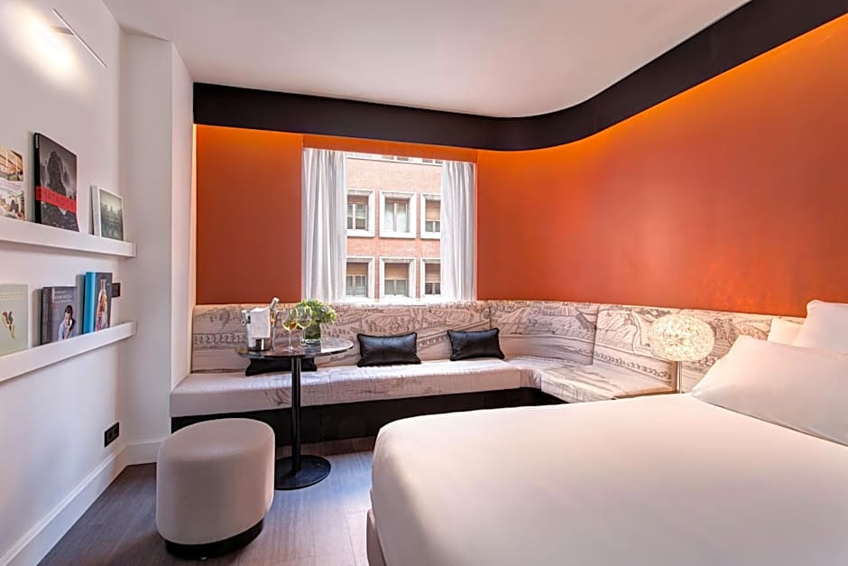 The Pavilions Madrid Hotel