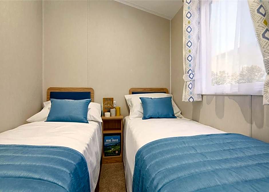 Merryfield And Sandfield