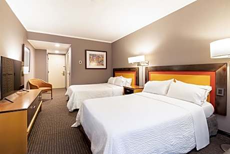 2 Queen Standard Extra Floor Space