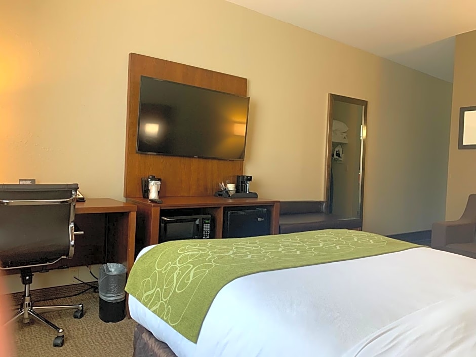 Comfort Suites Peoria I-74