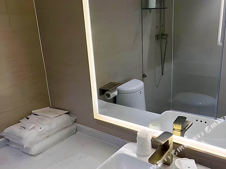 7 Days Premium Hotel Xian North Gate Anyuan Gate Subway Station Branch – Xi'an City, LA