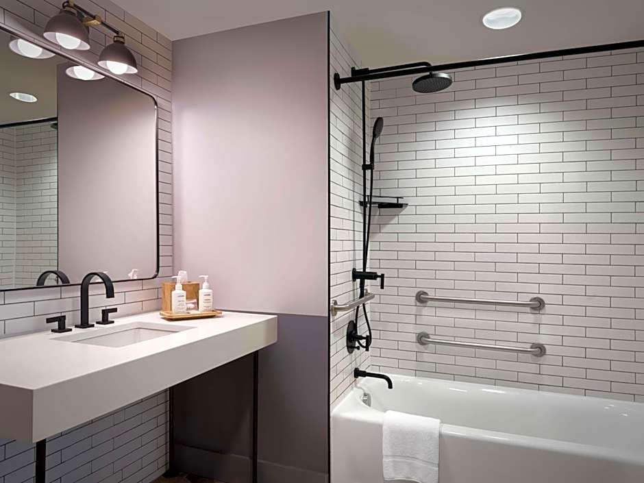 Freepoint Hotel Cambridge, Tapestry Collection by Hilton