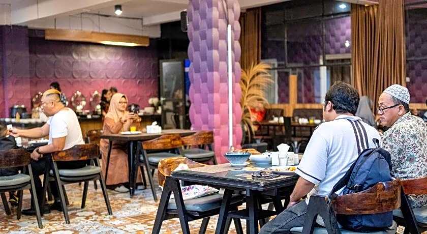 Premiere Hotel Tegal