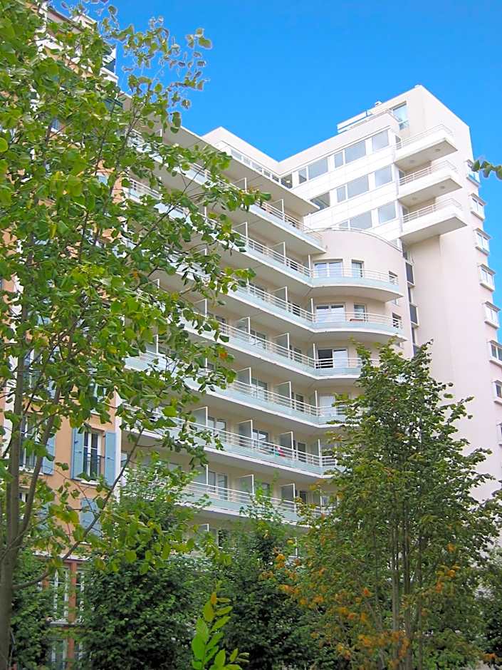Séjours & Affaires Courbevoie Grande Arche