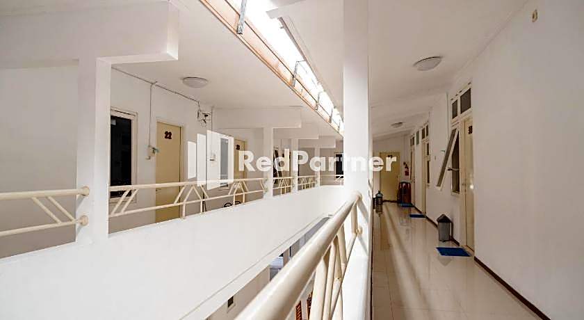 Kost Jennaira Syariah Jogja City Mall Yogyakarta by Reddoorz – Yogyakarta, MN