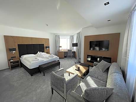 Superior Double Room with Balcony