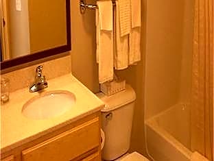 Candlewood Suites Milwaukee Brown Deer Hotel By IHG