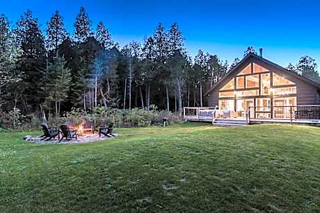 Luxury Tobermory Retreat Modern Home Hot Tub