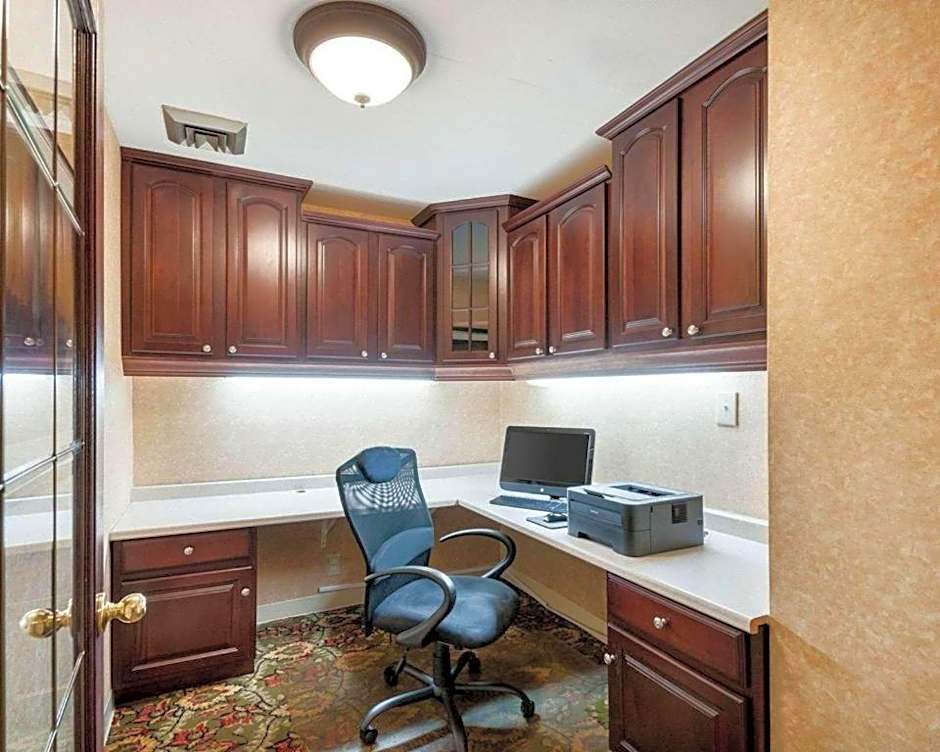Quality Inn Windsor Mill