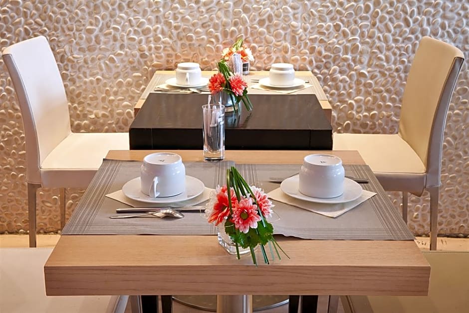 Maisons du Monde Hotel & Suites - Marseille Vieux Port