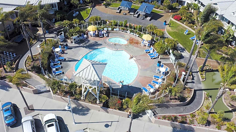 Avila Lighthouse Suites
