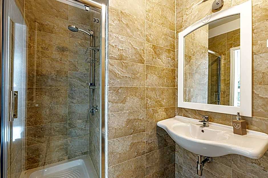 Giulio Cesare 14, Residence
