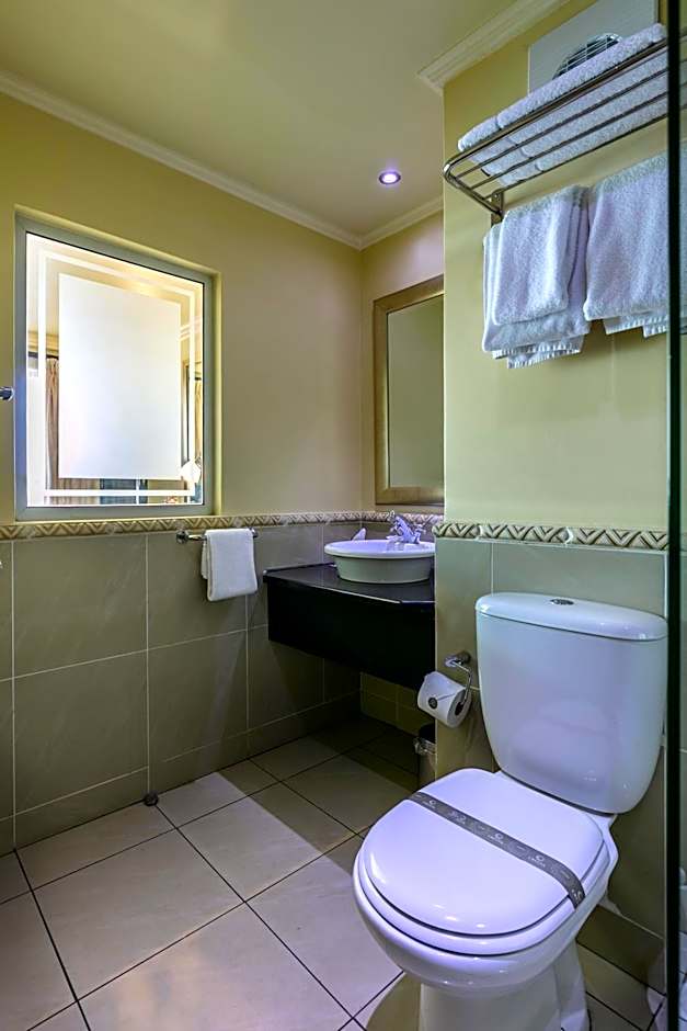 Cresta President Hotel