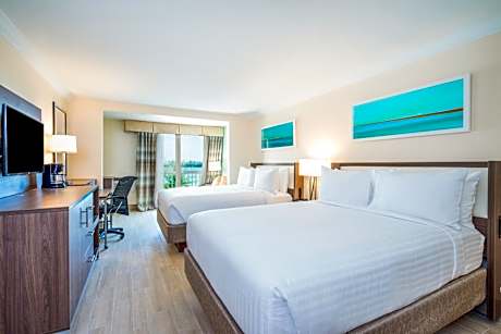 Queen Suite with Two Queen Beds and Single Sofa Bed