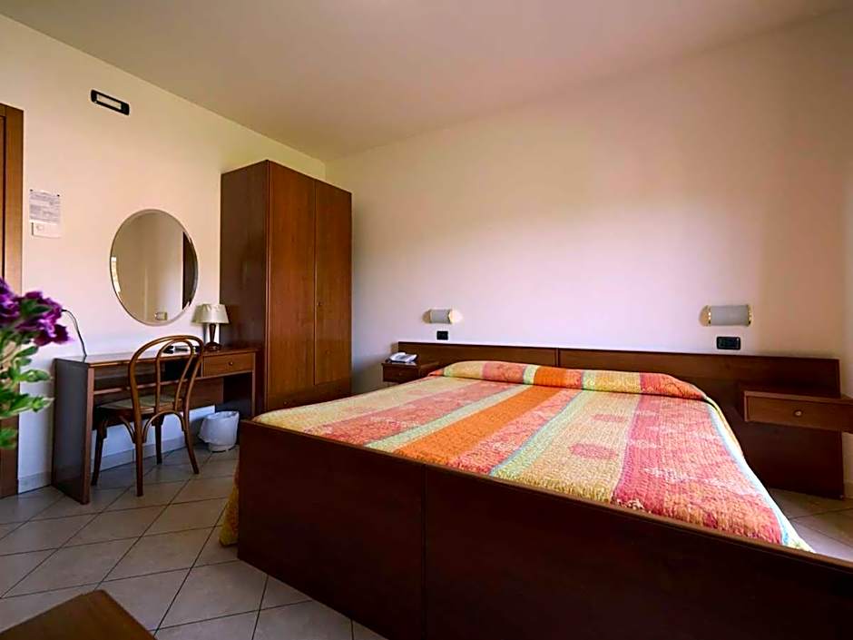 Albergo Shine