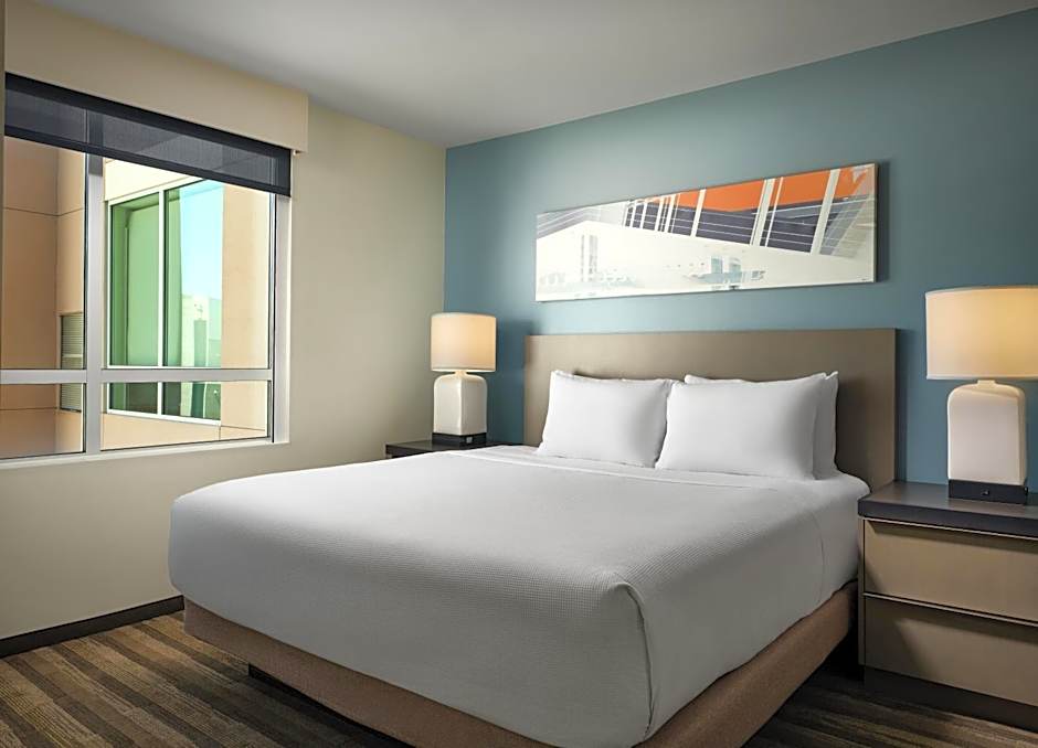 Hyatt House LA - University Medical Center