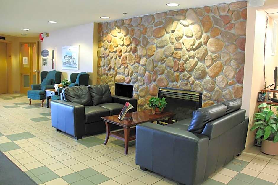 Travelodge by Wyndham Lacombe