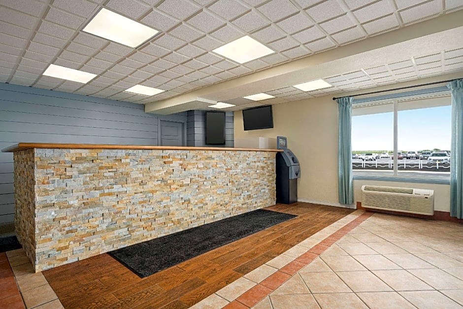 Days Inn & Suites by Wyndham Wildwood