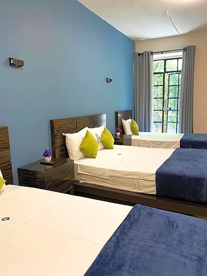 Hotel Amigo Suites