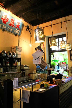 Female Single Room with Shared Bathroom