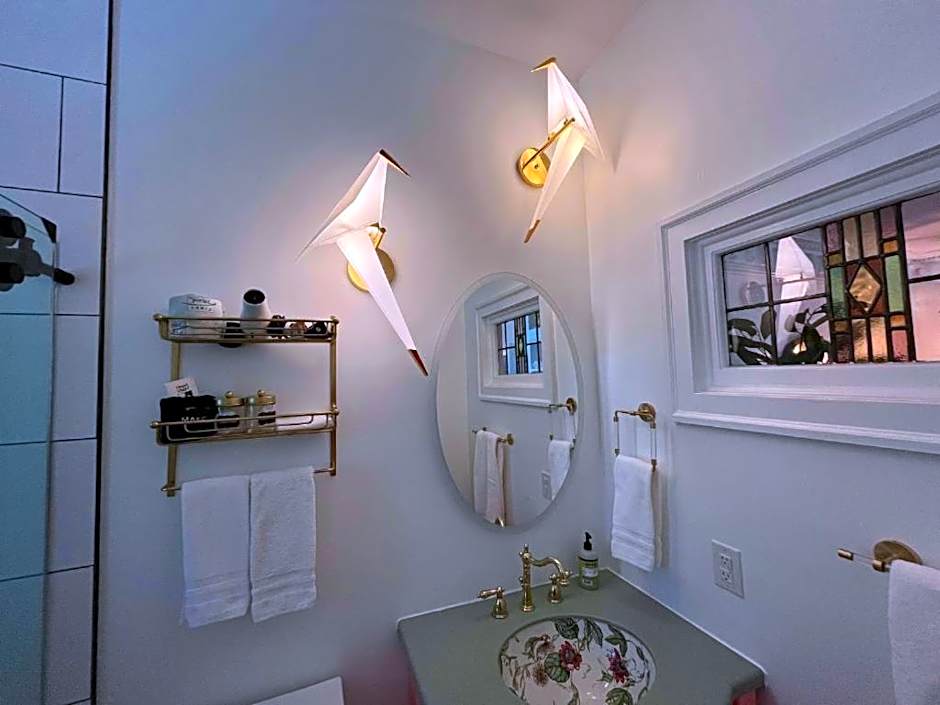 The Front Street Inn