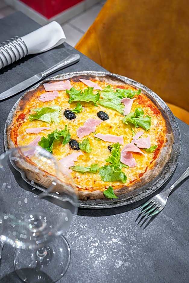 Logis Hôtel Vuillot