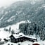 New Hotel Kristberg in Lech with SPA, outdoor pool and view
