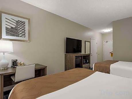 2 Queen Beds Nonsmoking Accessible