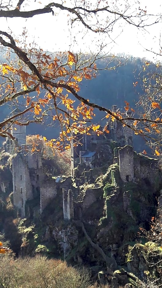 Auberge des Ruines de Merle
