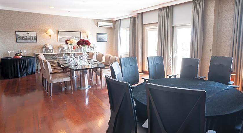 The Green Park Bostanci